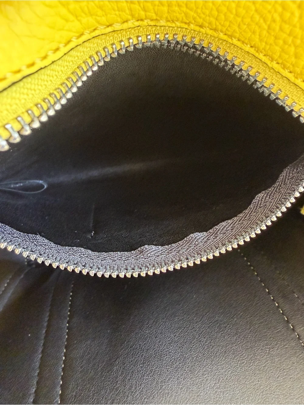 DKNY Small Yellow Pebbled Leather Tote with Removable Strap. Good condition - Picture 14 of 16